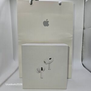 Apple AirPods Pro 2nd Generation Wireless Earbuds MagSafe Case MQD83AM/A White